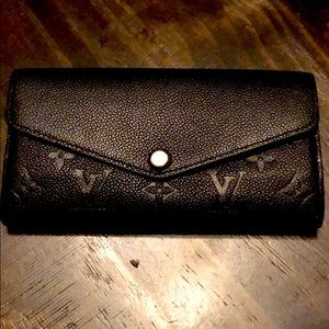 Louis Vuitton Sarah Wallet